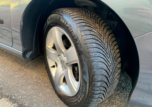 Peugeot 308 cena 21999 przebieg: 177000, rok produkcji 2011 z Gniezno małe 781
